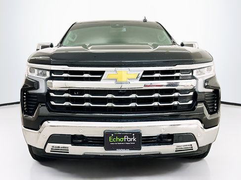 Used 2023 Chevrolet Silverado 1500 LTZ image 2