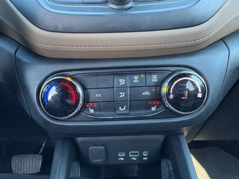 Used 2021 Chevrolet TrailBlazer ACTIV w/ Driver Confidence Package AWD/4WD image 13