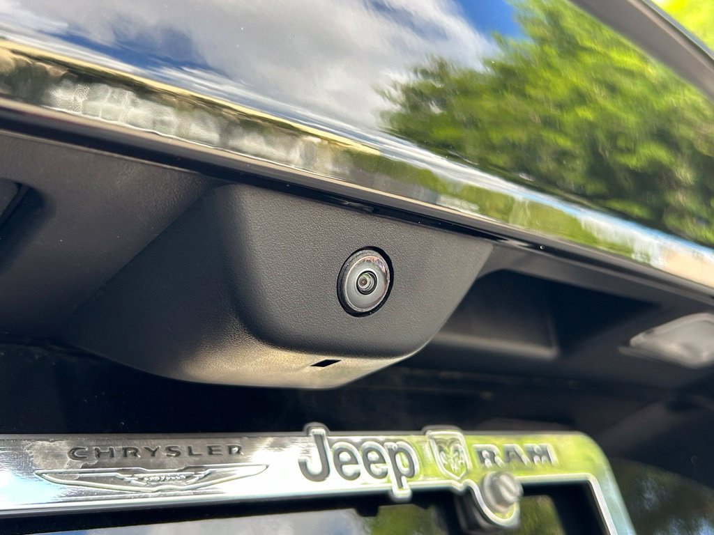 Certified 2025 Jeep Grand Cherokee Limited RWD image 32