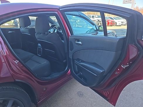 Used 2017 Dodge Charger SXT w/ Rallye Group image 76