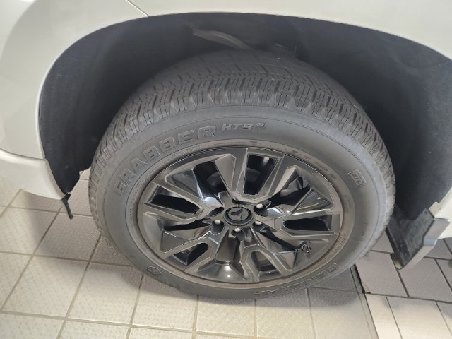 Used 2023 Chevrolet Silverado 1500 Custom RWD image 8