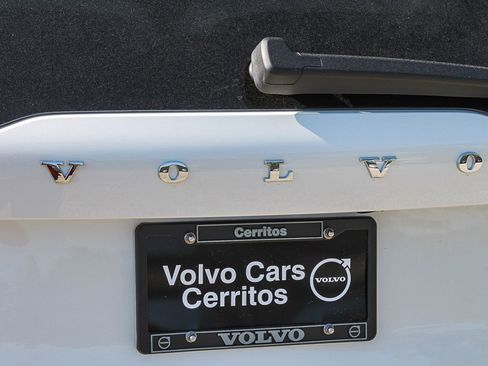 New 2026 Volvo XC90 T8 Ultra w/ Protection Package AWD/4WD image 10