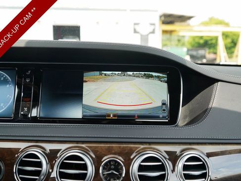 Used 2017 Mercedes-Benz S 550 Sedan image 11