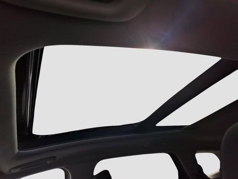 Used 2025 Kia Sportage EX w/ Premium Package image 28