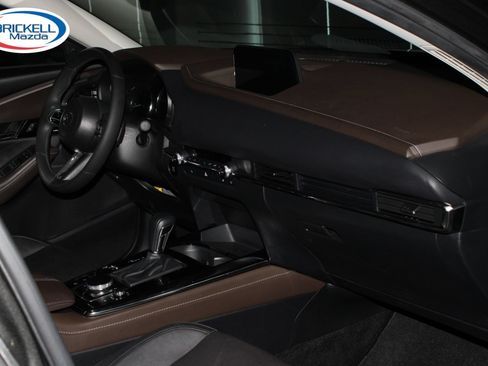 Used 2024 MAZDA CX-30 AWD 2.5 S w/ Premium Package image 12
