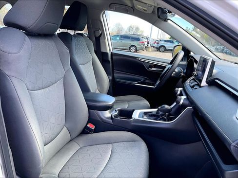 Used 2024 Toyota RAV4 XLE FWD image 11