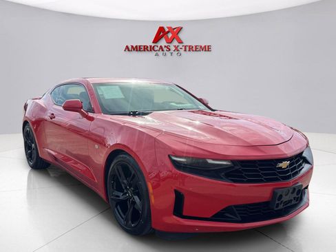 Used 2021 Chevrolet Camaro LT w/ Technology Package RWD image 8