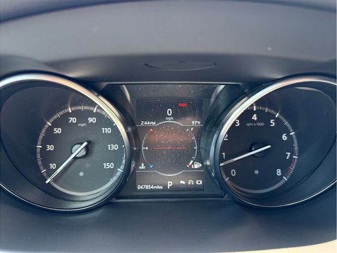 Used 2019 Land Rover Discovery Sport SE AWD/4WD image 25