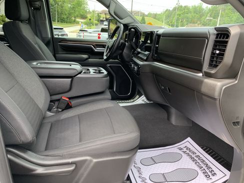Used 2025 Chevrolet Silverado 2500 LT w/ Convenience Package AWD/4WD image 40