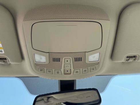 Used 2019 Lincoln MKC Select w/ Select Plus Package AWD/4WD image 29