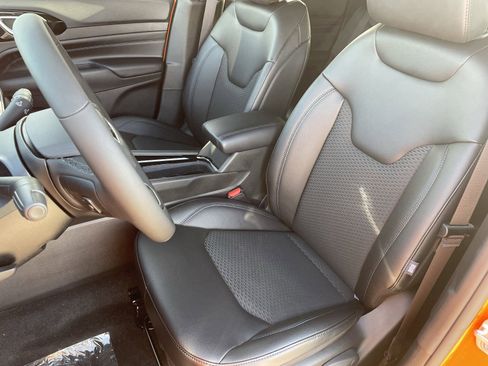 New 2026 Jeep Compass Latitude image 19