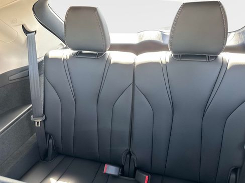 Used 2026 Acura MDX w/ Technology Package FWD image 12