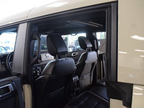 Used 2025 Ford Bronco Outer Banks AWD/4WD image 97