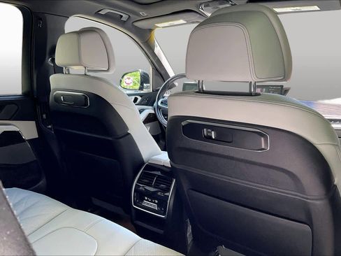 Used 2024 BMW X5 xDrive40i w/ M Sport Package AWD/4WD image 20