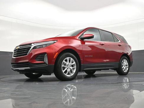 Used 2024 Chevrolet Equinox LT FWD image 24