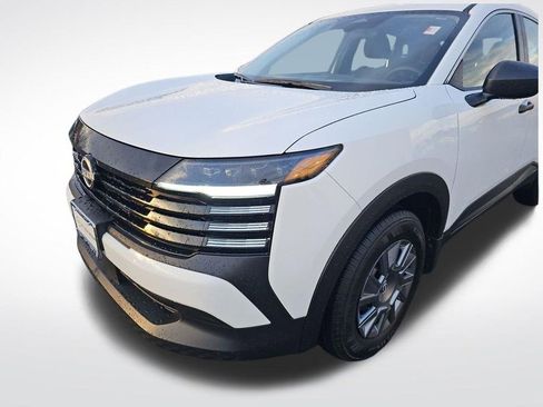 Used 2025 Nissan Kicks S image 24