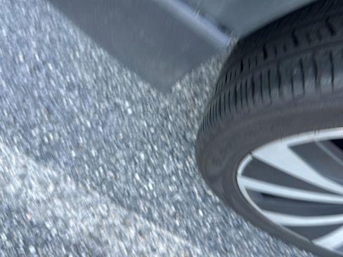 Used 2022 Volkswagen Taos SE image 10