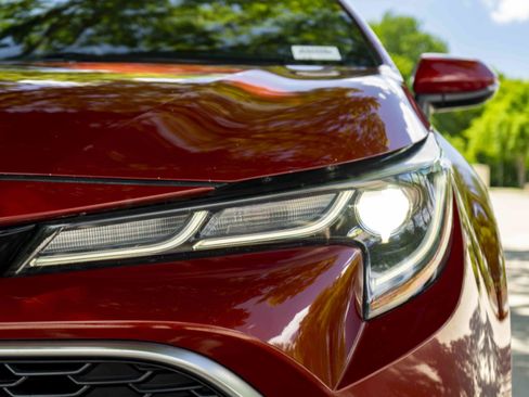 Used 2020 Toyota Corolla XSE FWD image 11