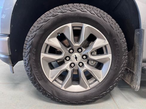 Used 2021 Chevrolet Silverado 1500 RST w/ True North Edition Plus AWD/4WD image 11