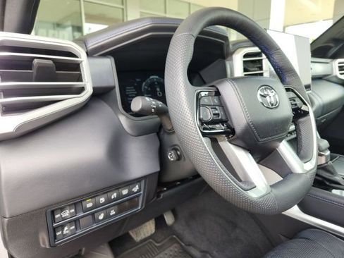 Certified 2024 Toyota Sequoia Platinum AWD/4WD image 19