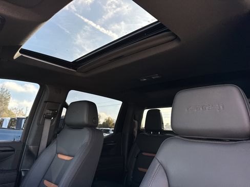 Used 2025 GMC Sierra 1500 AT4 w/ AT4 Premium Package image 34