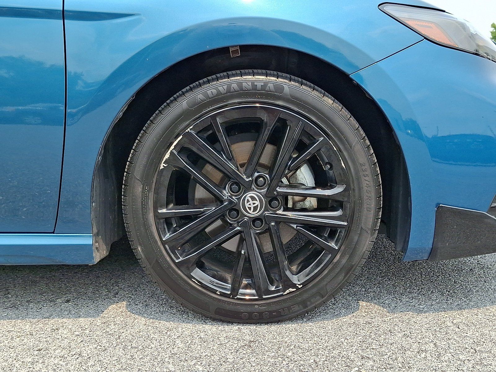 Used 2025 Toyota Camry SE FWD image 9