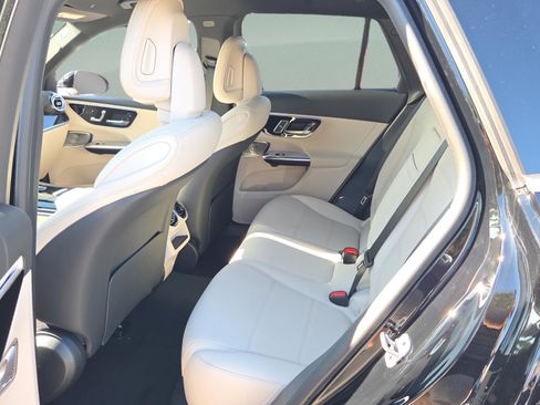 New 2026 Mercedes-Benz GLC 300 image 26