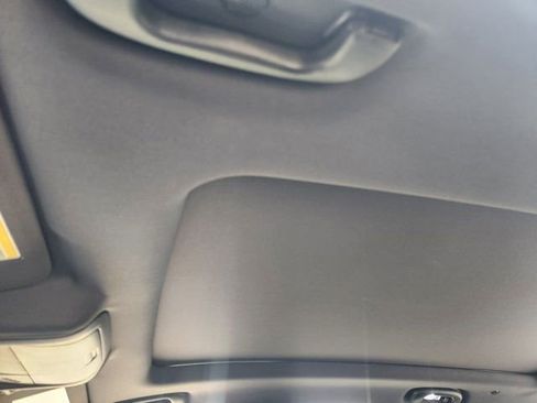 Used 2024 Chevrolet Equinox RS w/ RS Leather Package image 26