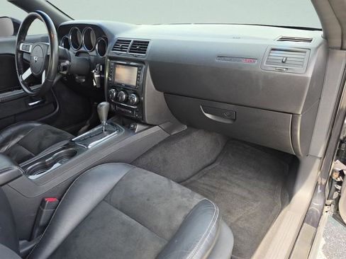 Used 2009 Dodge Challenger SRT8 w/ SRT Option Group II RWD image 17