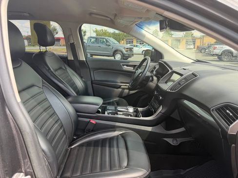 Used 2019 Ford Edge SEL w/ Equipment Group 201A FWD image 31