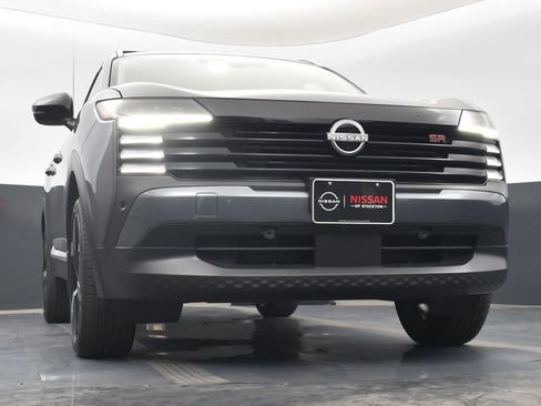 New 2026 Nissan Kicks SR w/ Cold Weather Package AWD/4WD image 37