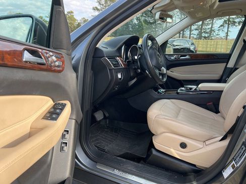 Used 2018 Mercedes-Benz GLS 450 4MATIC image 12