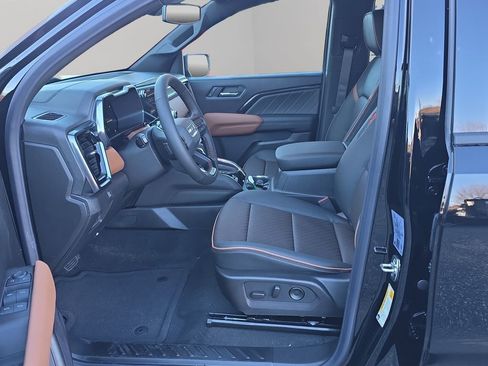 New 2026 GMC Canyon AT4 w/ AT4 Premium Package image 11