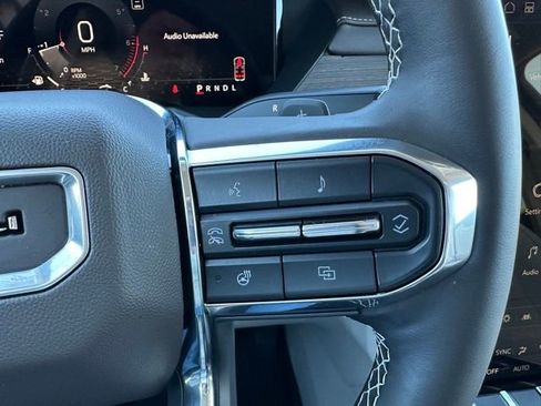 Used 2024 GMC Acadia Denali AWD/4WD image 18