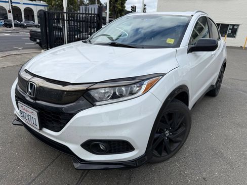 Used 2021 Honda HR-V Sport image 1