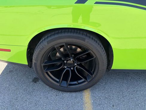 Used 2015 Dodge Challenger R/T Plus RWD image 26