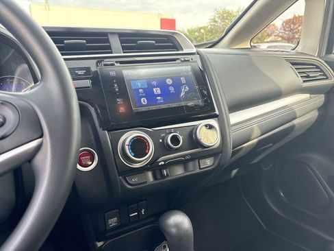 Used 2017 Honda Fit EX image 15