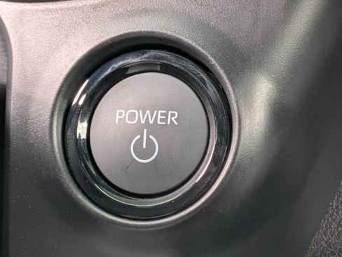 Used 2025 Toyota Sienna Platinum AWD/4WD image 24