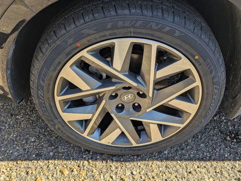 Used 2022 Hyundai Santa Fe Calligraphy w/ Cargo Package image 29