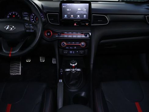 Used 2019 Hyundai Veloster Turbo R-Spec image 18