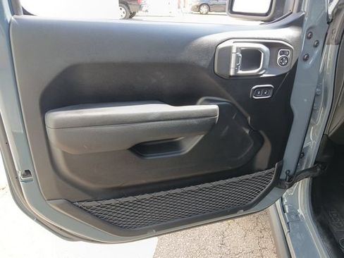 Used 2025 Jeep Gladiator Rubicon AWD/4WD image 48