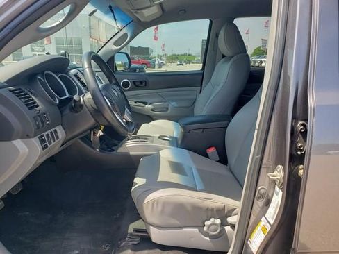 Used 2015 Toyota Tacoma 4x4 Double Cab image 10