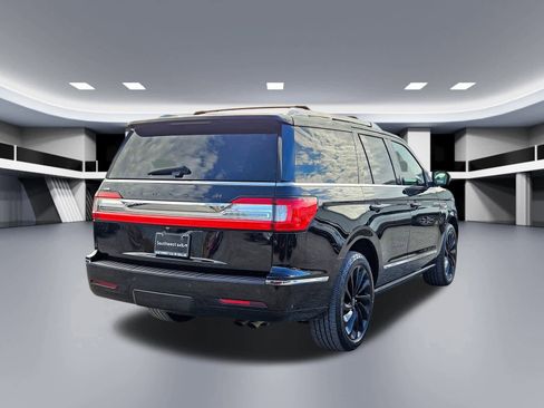 Used 2020 Lincoln Navigator Black Label w/ Cargo Convenience Package image 6
