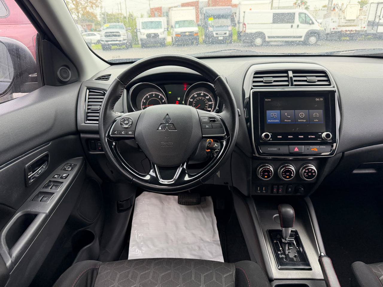 Used 2021 Mitsubishi Outlander Sport LE FWD image 16
