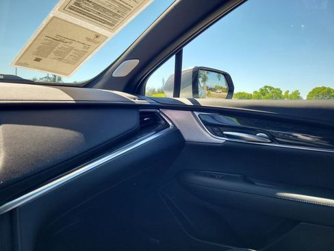 Used 2023 Cadillac XT5 Premium Luxury AWD/4WD image 31
