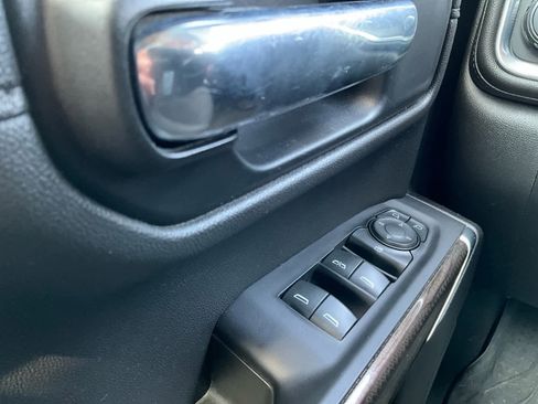 Used 2022 Chevrolet Silverado 1500 RST w/ Z71 Off-Road Package image 21