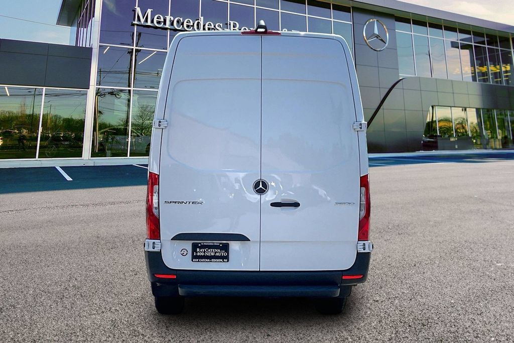 Used 2026 Mercedes-Benz Sprinter 3500 image 4