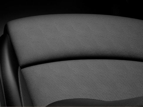 New 2025 Genesis GV60 Advanced image 15