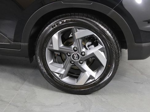 Certified 2026 Hyundai Venue SEL FWD image 15