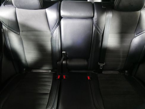 Used 2024 Mitsubishi Outlander SE image 13